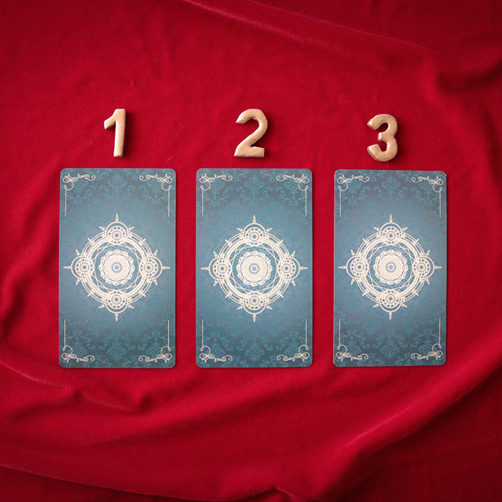 שלושה קלפי טארוט - מסר שבועי מהקלפים
